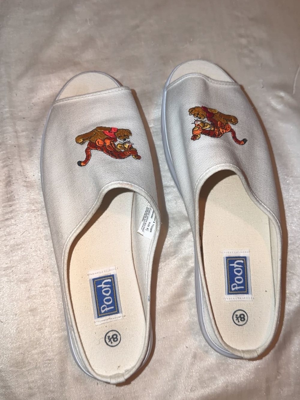 🩷Y2K Winnie slipper slides🩷